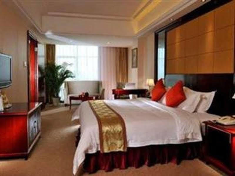 Vienna Hotel - Shenzhen Higher Education Mega Center Экстерьер фото